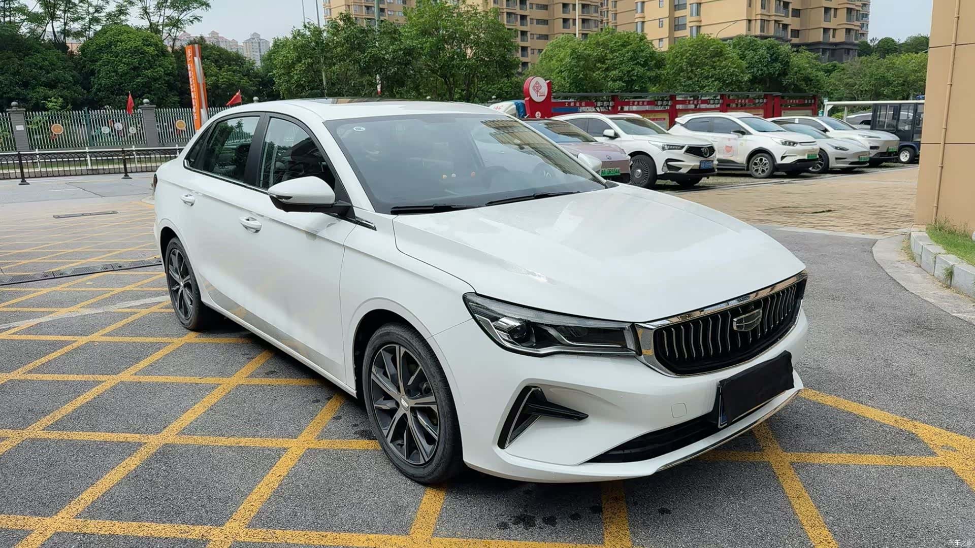 Geely Emgrand, 2022 1