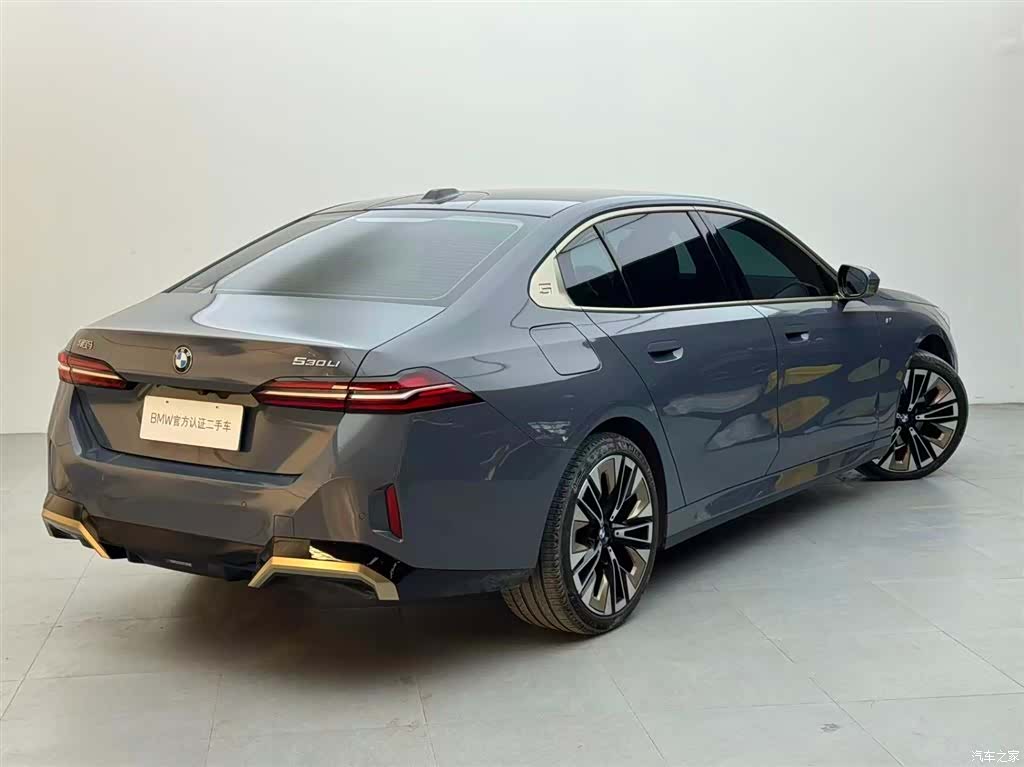 BMW 5 Series, 2024 4