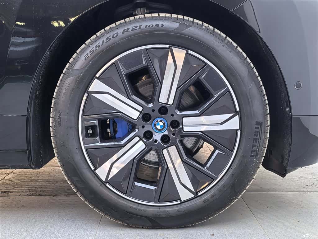 BMW iX, 2023 18