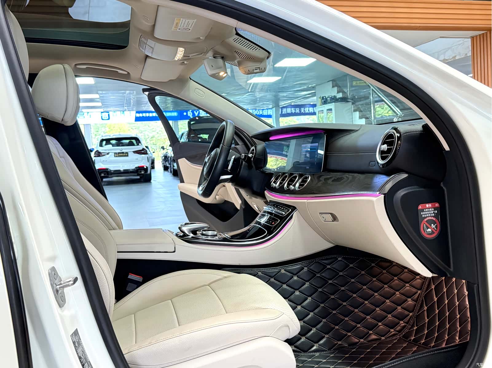 Mercedes-Benz E-Class, 2017 16