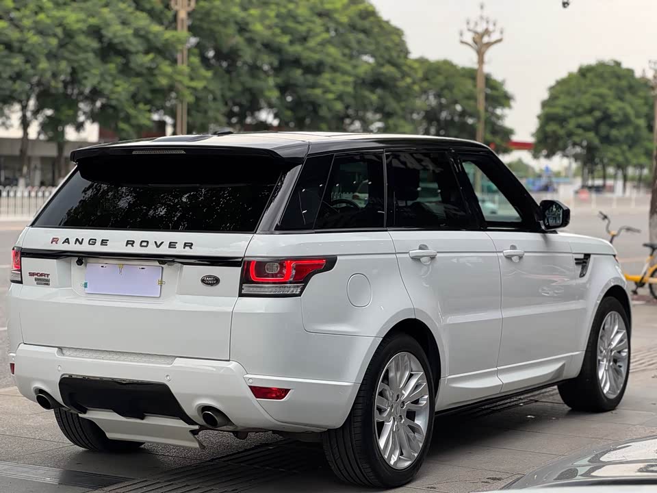 Land Rover Range Rover Sport Land Rover Range Rover Sport