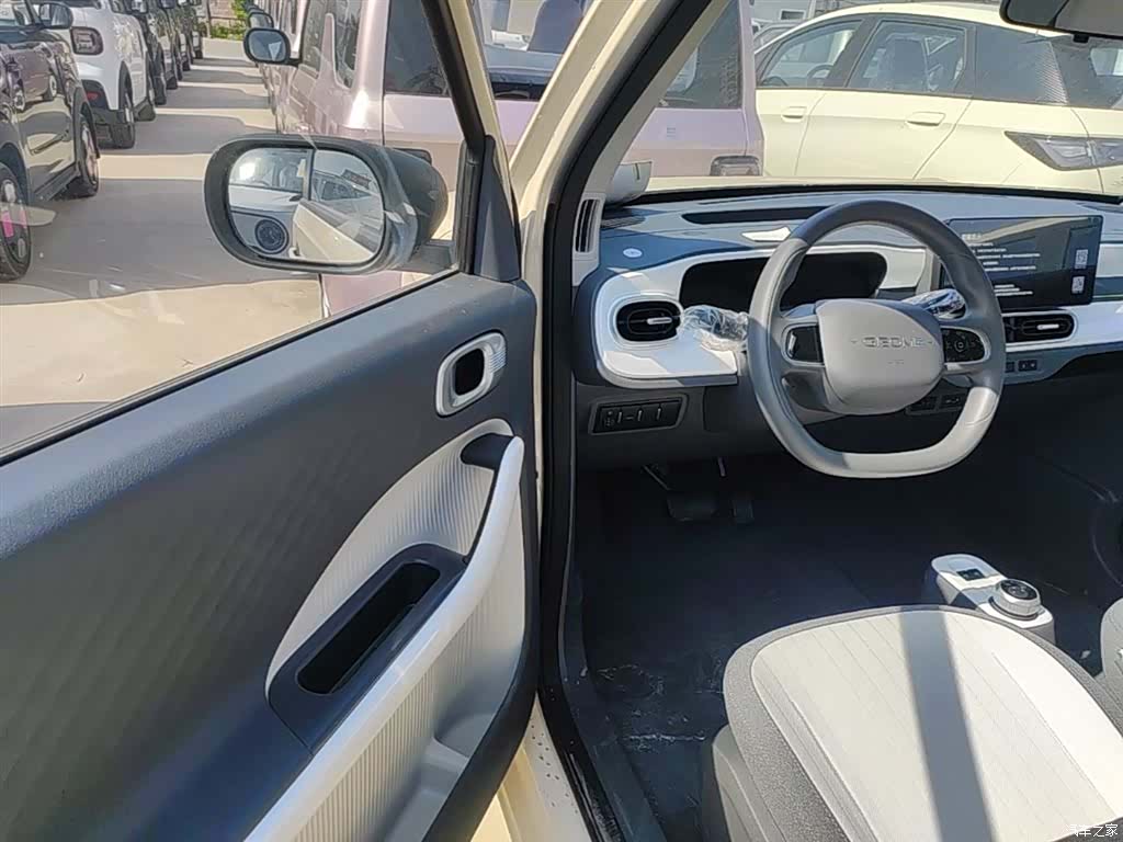 Geely Panda, 2026 16
