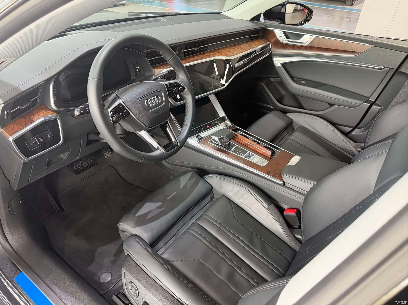 Audi A7, 2021 все фото