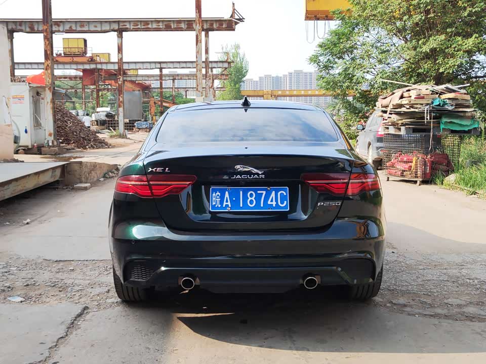 Jaguar XEL Jaguar XEL