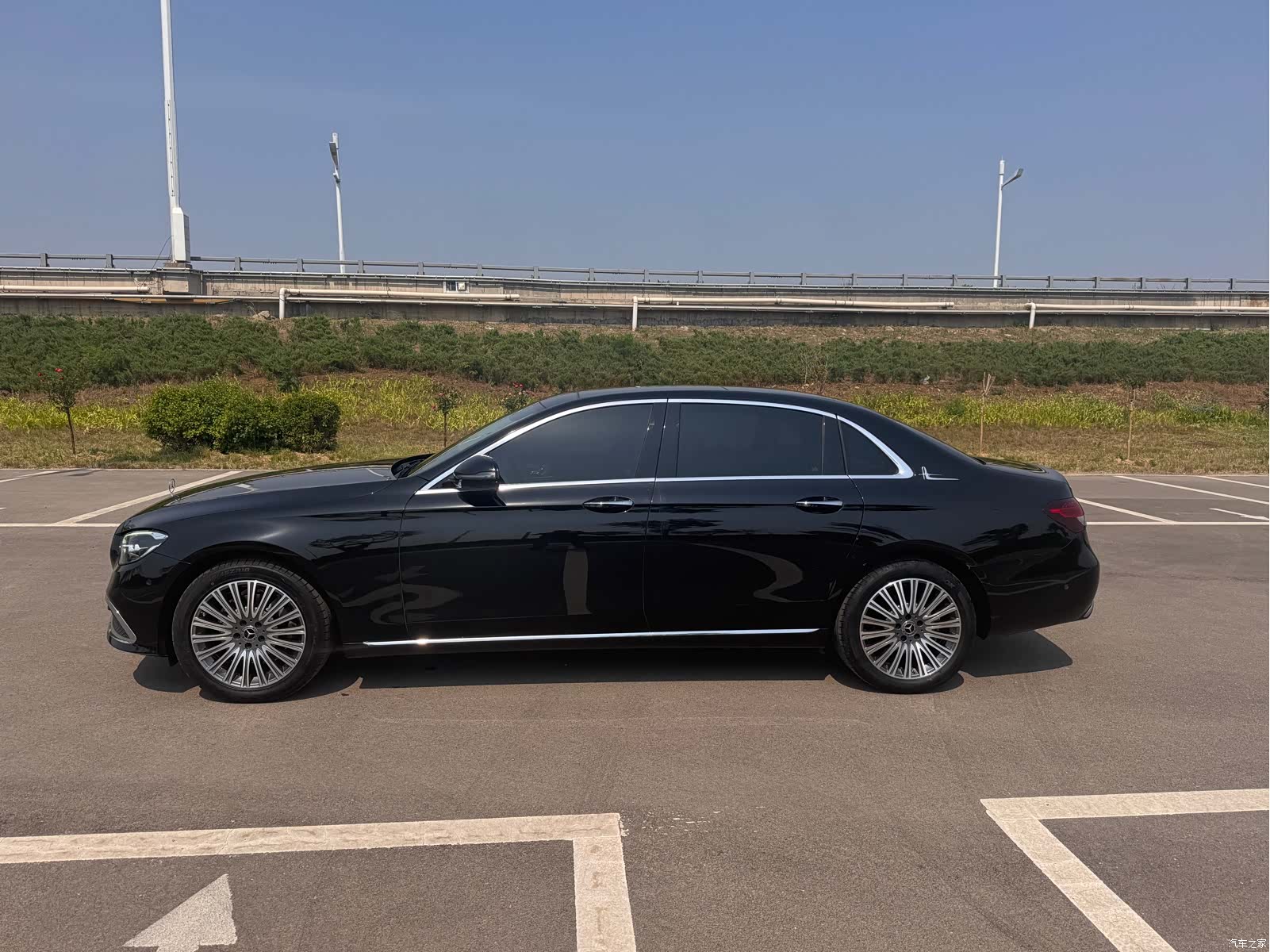 Mercedes-Benz E-Class, 2023 7