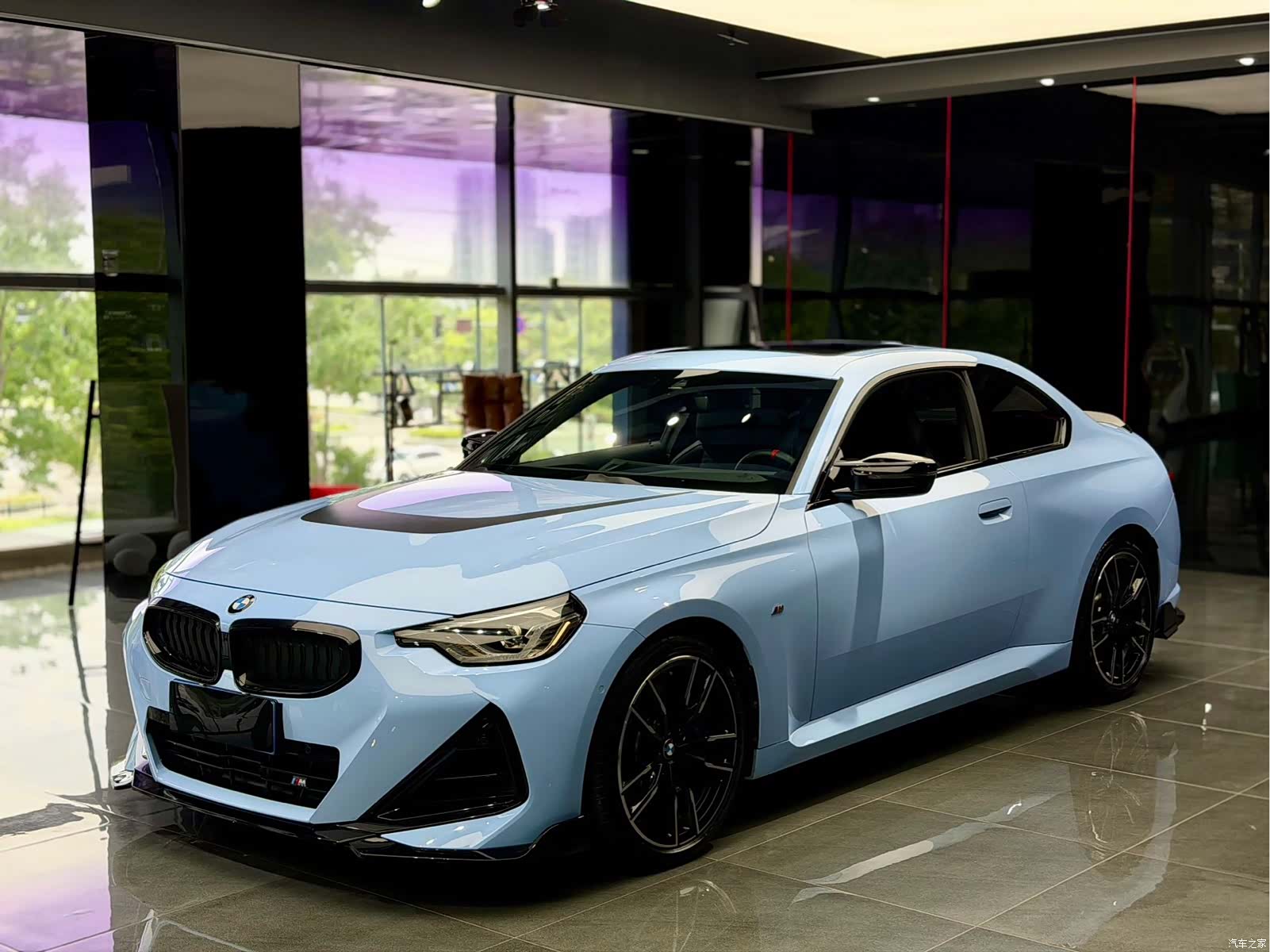 BMW M2, 2025 1