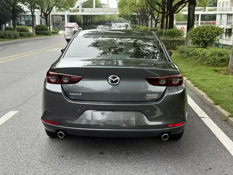 Mazda 3 Angkesaila