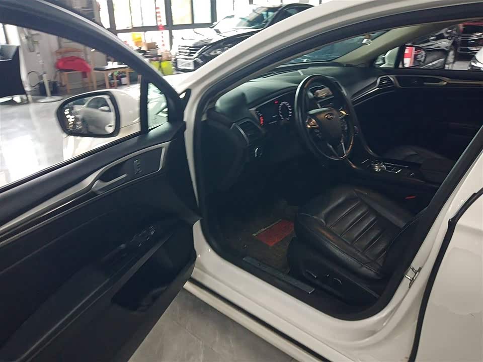 Ford Mondeo Ford Mondeo