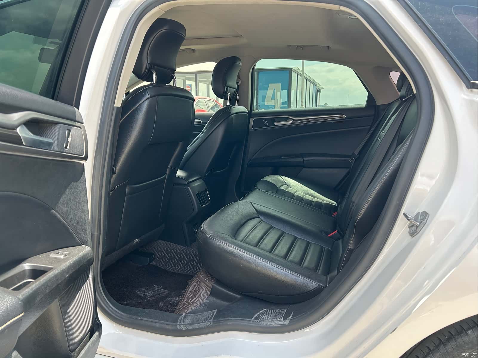 Ford Mondeo, 2018 все фото