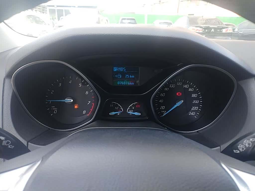 Ford Focus, 2014 12