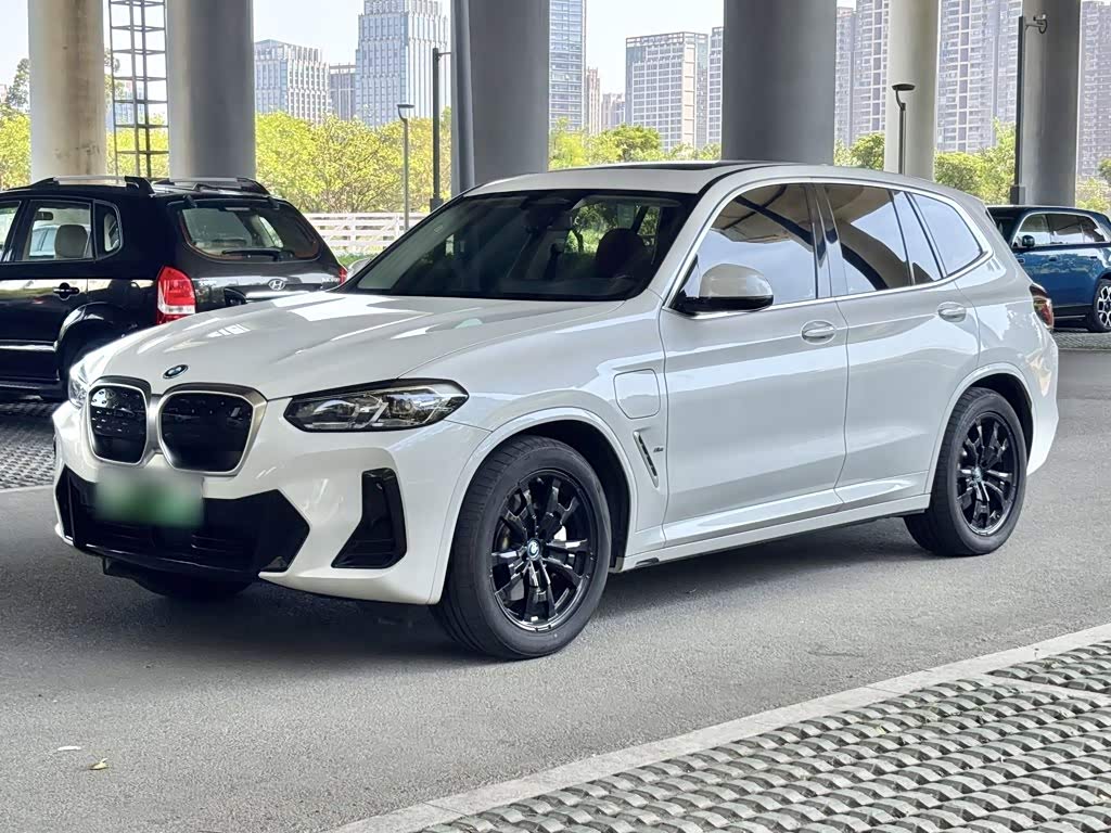 BMW iX3 2023 Lead