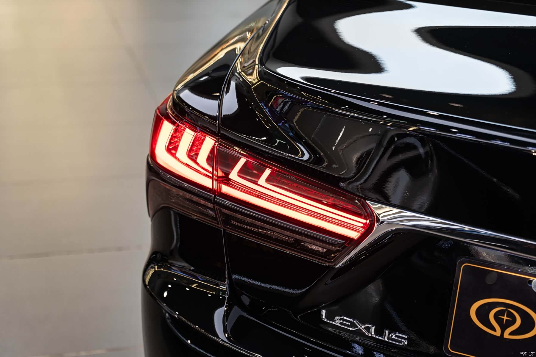 Lexus LS, 2022 7