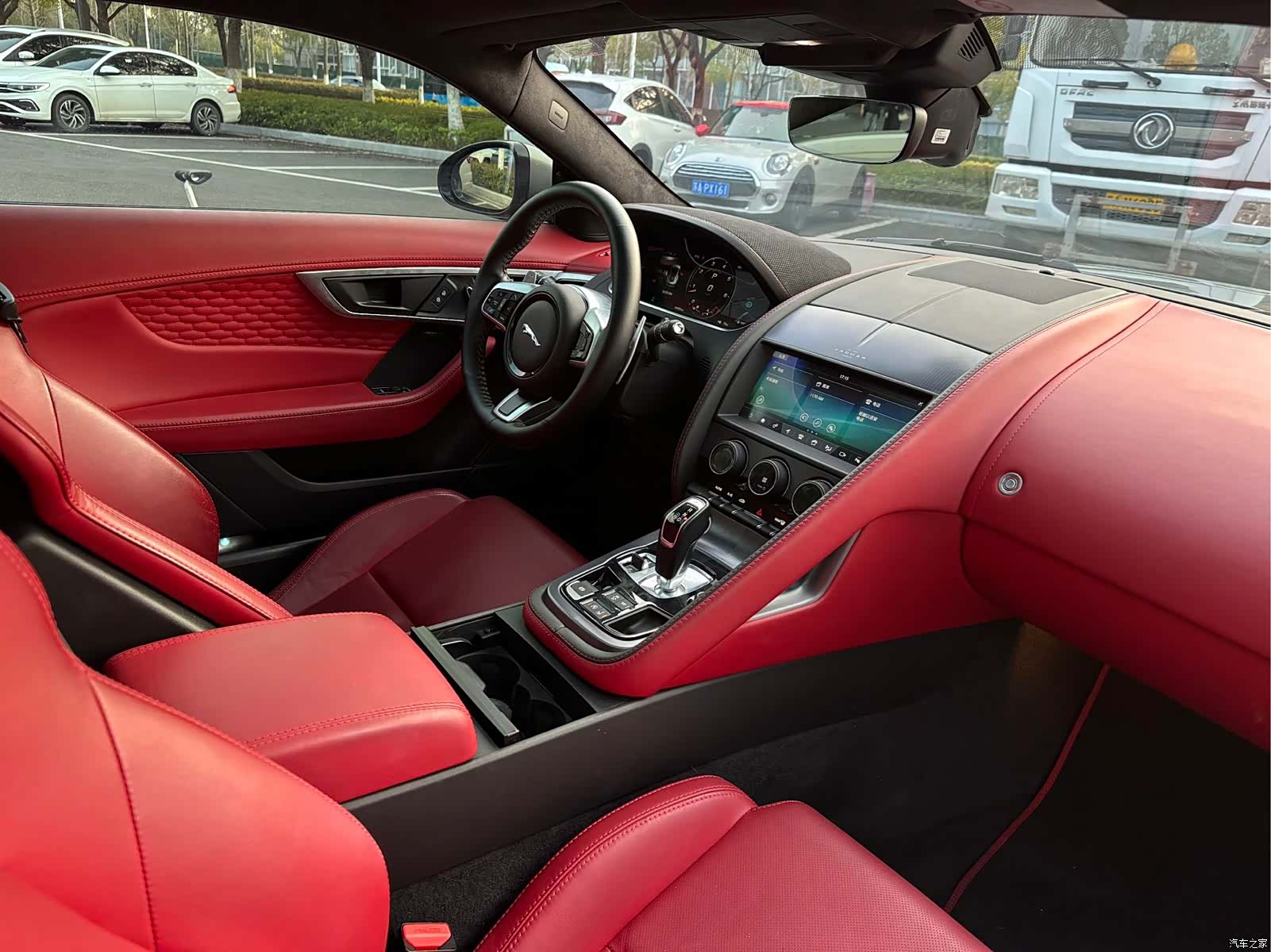 Jaguar F-TYPE, 2022 14