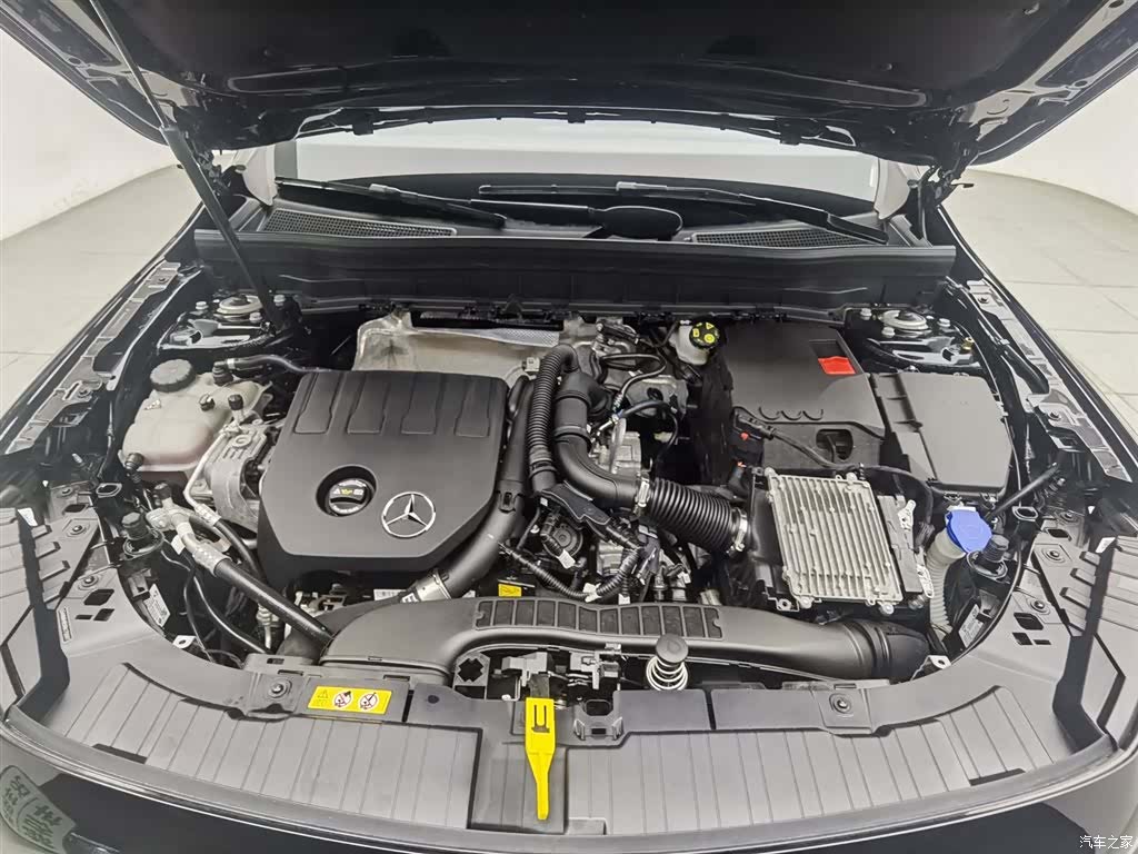 Mercedes-Benz GLB, 2023 6