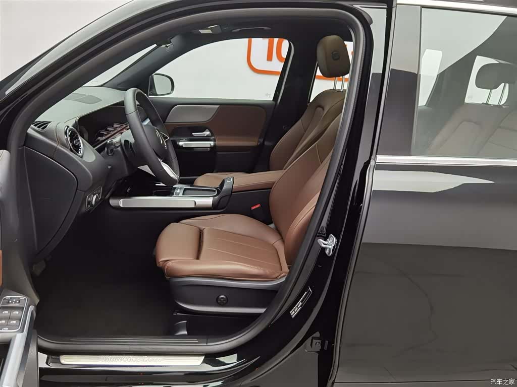 Mercedes-Benz GLB, 2023 10