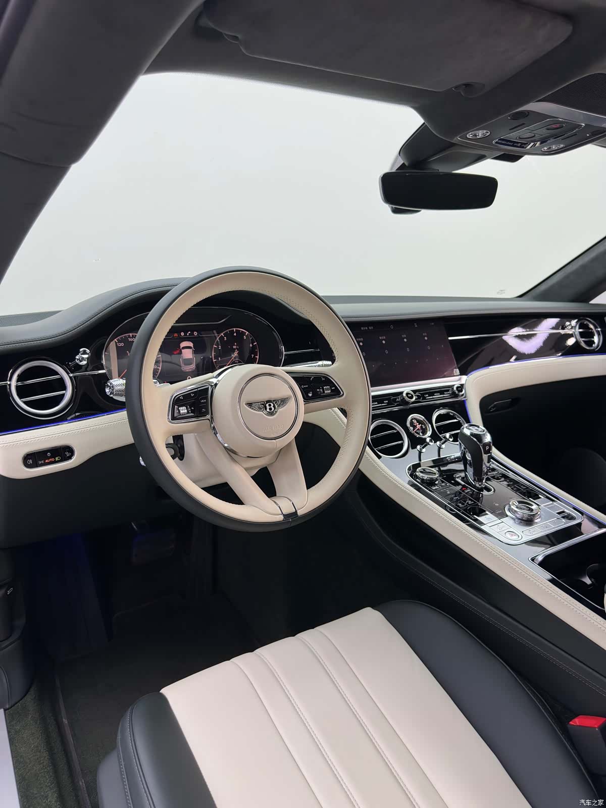 Bentley Continental GT, 2021 15
