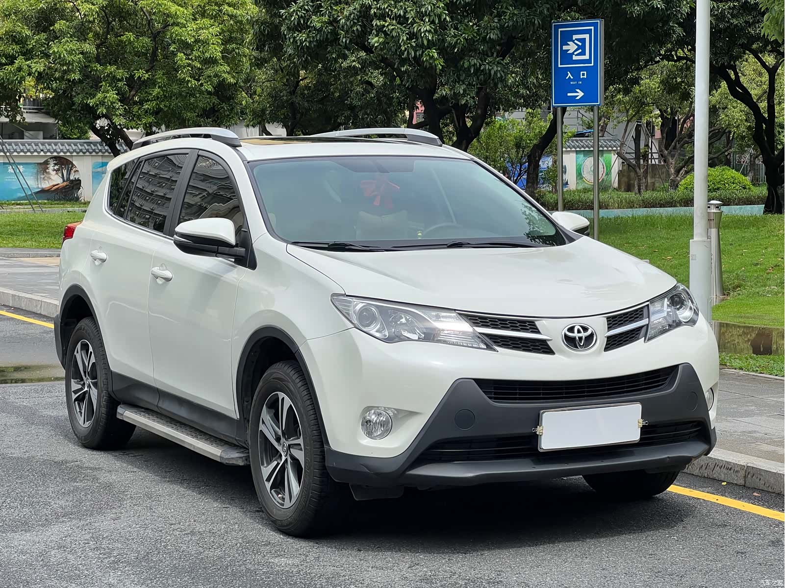 Toyota RAV4, 2016 3