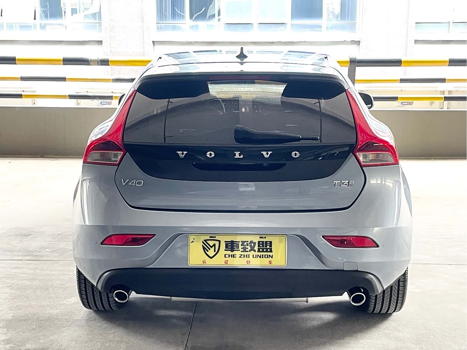 Volvo V40, 2018 все фото