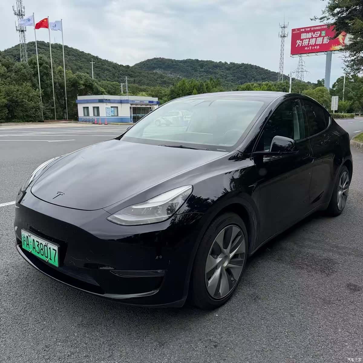 Tesla Model Y, 2021 1