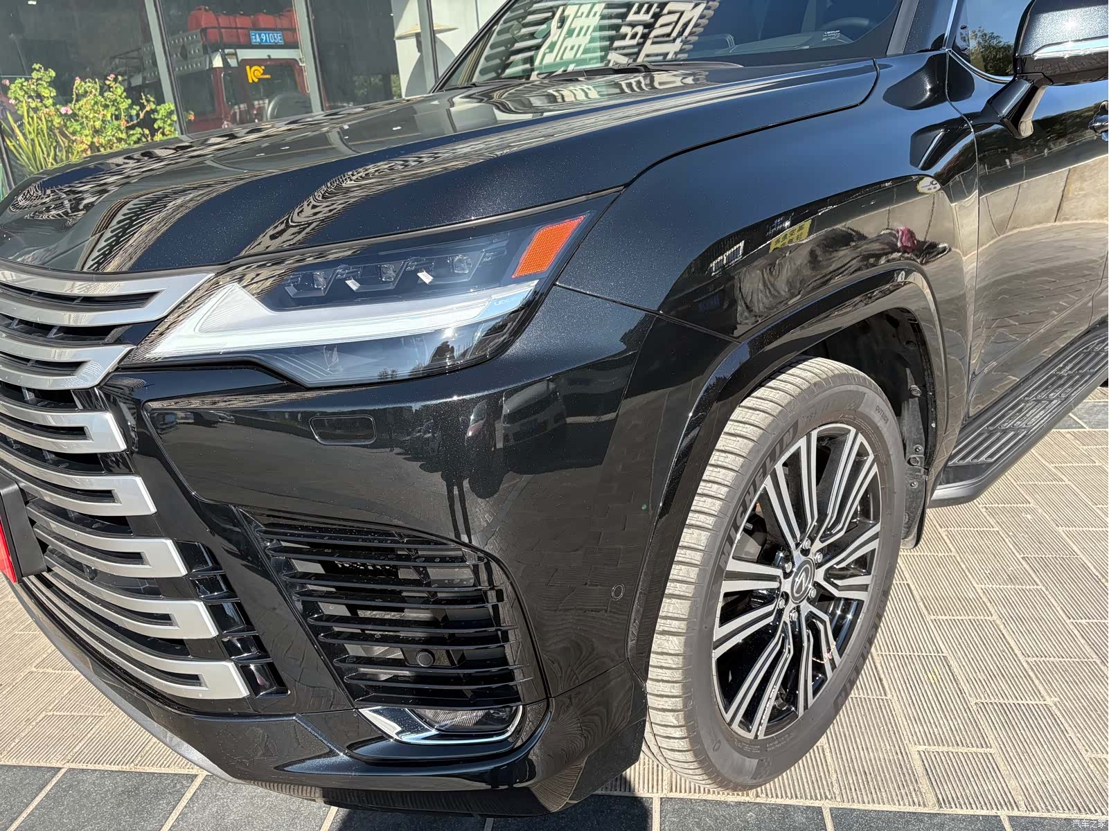 Lexus LX, 2025 16