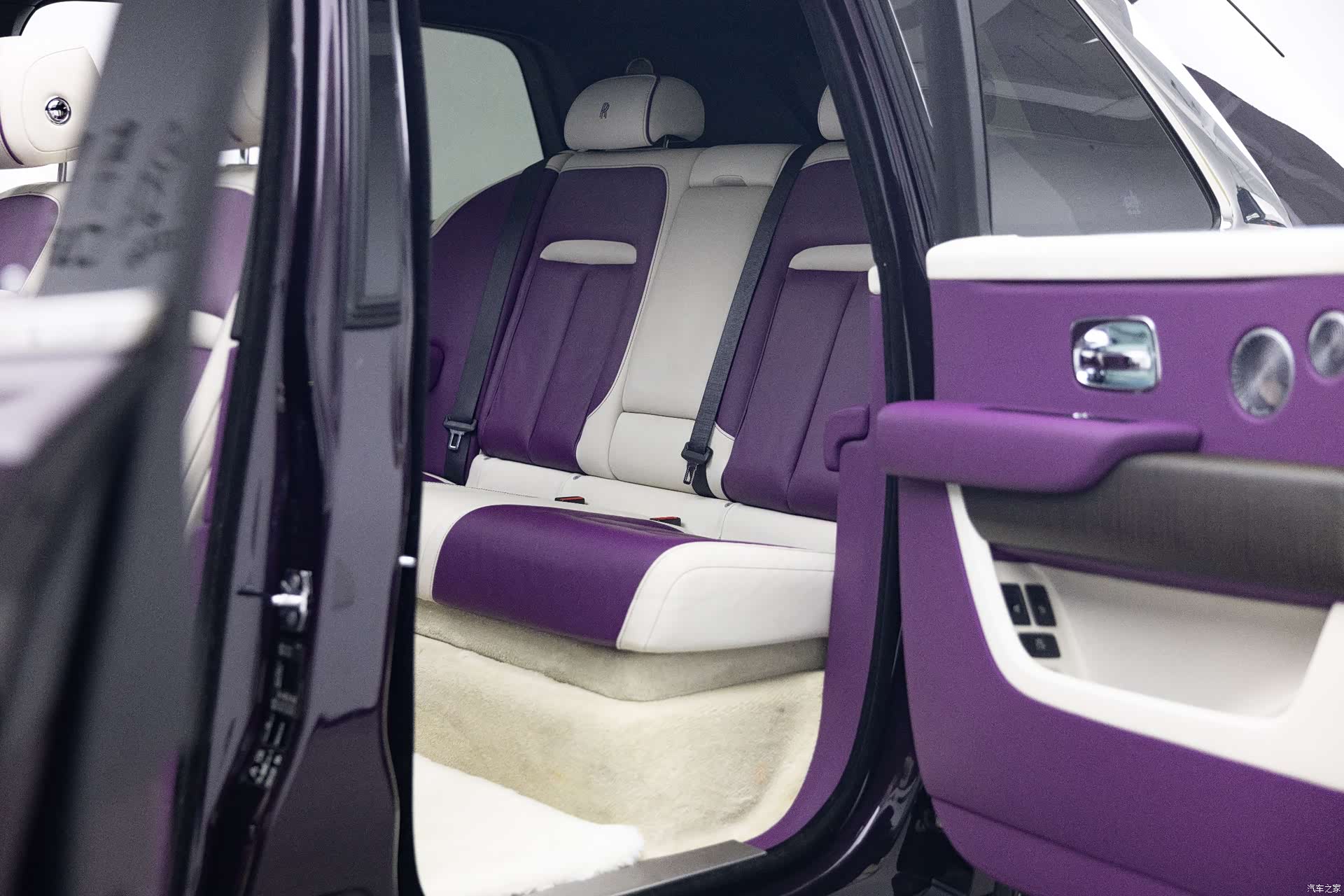 Rolls-Royce Cullinan, 2020 13