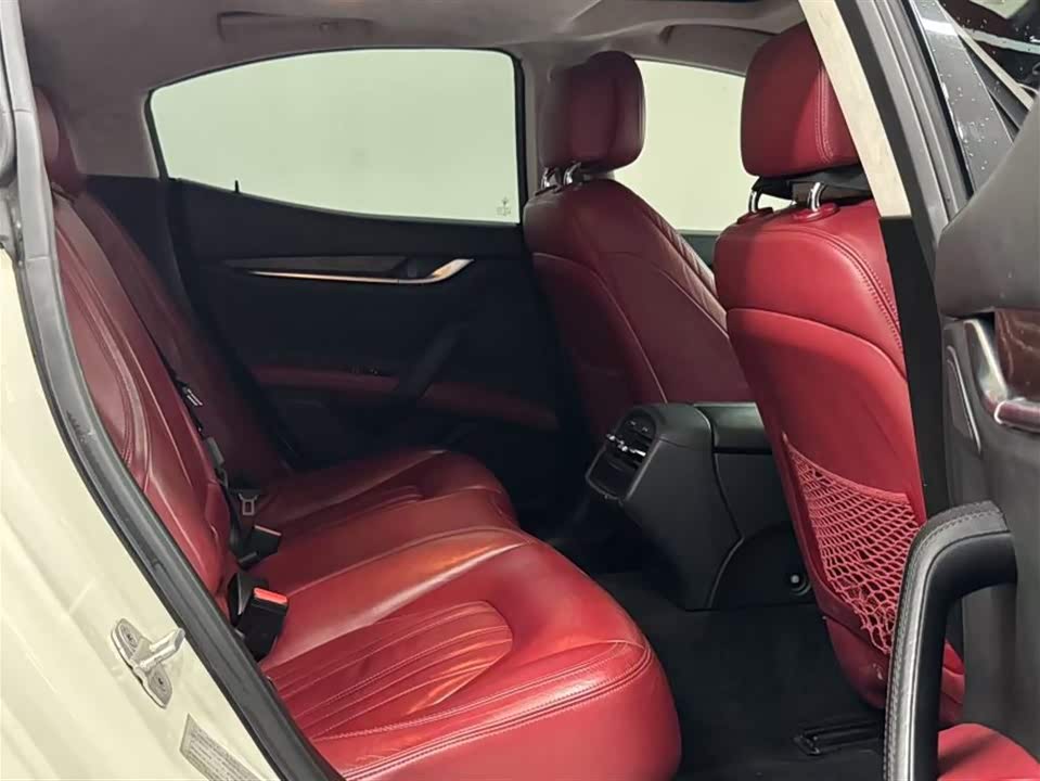 Maserati Ghibli Maserati Ghibli