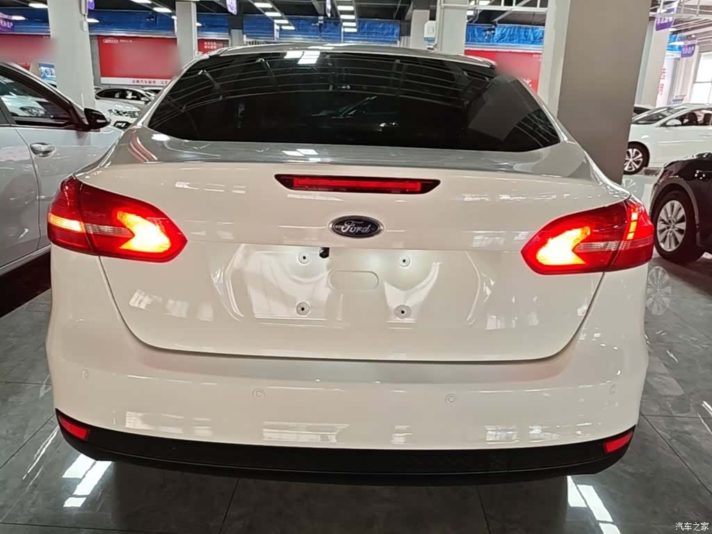 Ford Focus, 2016 6