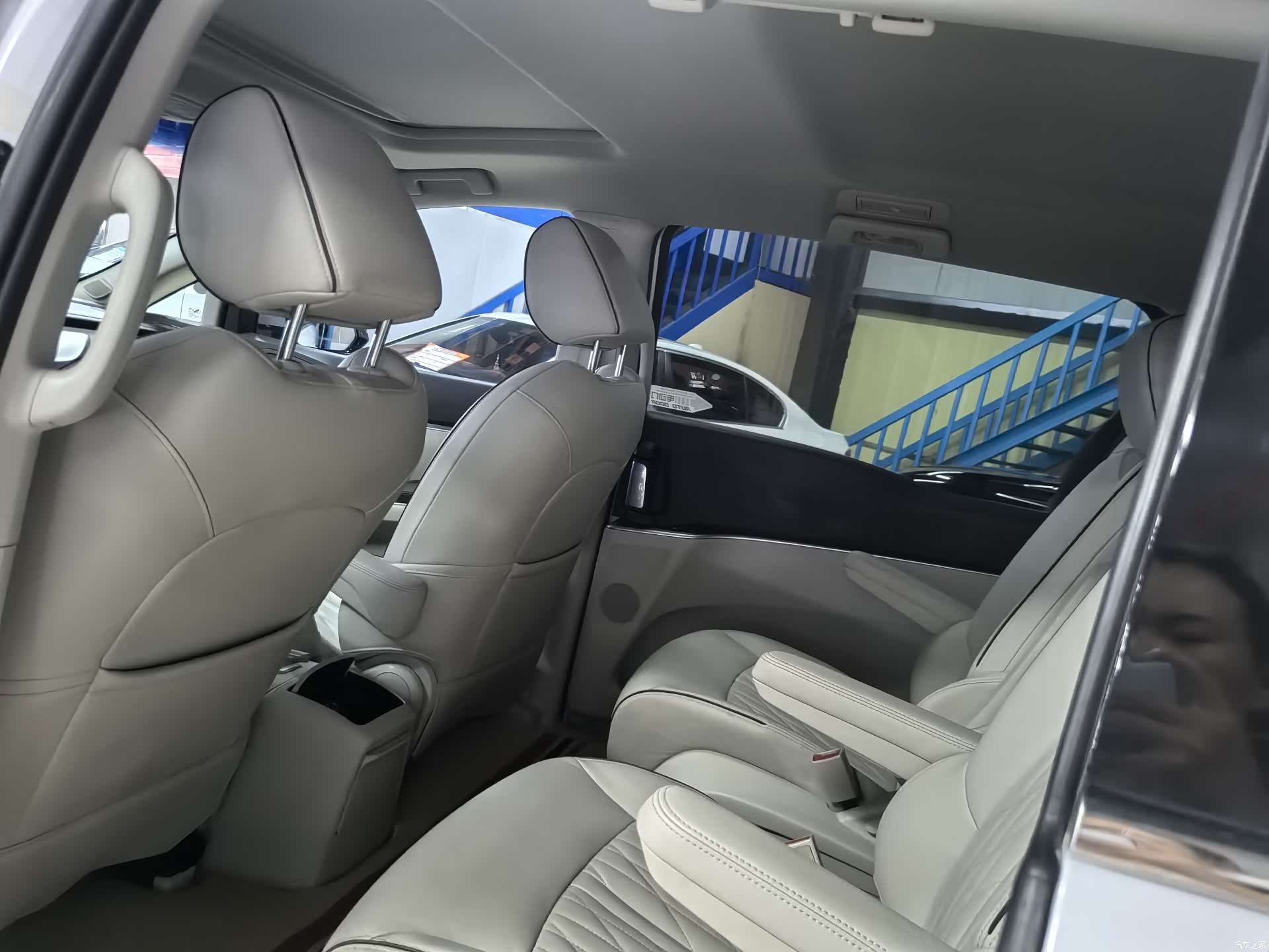 Buick GL8, 2022 12