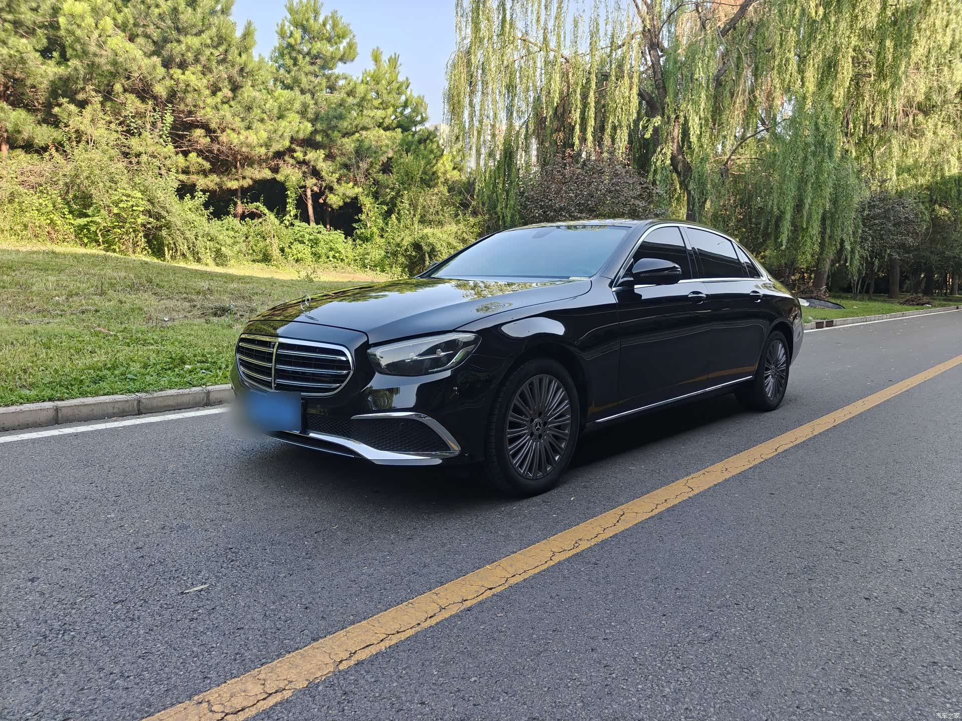 Mercedes-Benz E-Class, 2020 1