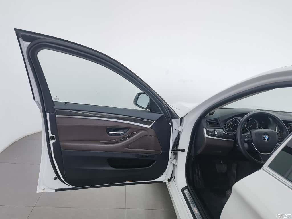 BMW 5 Series, 2015 8