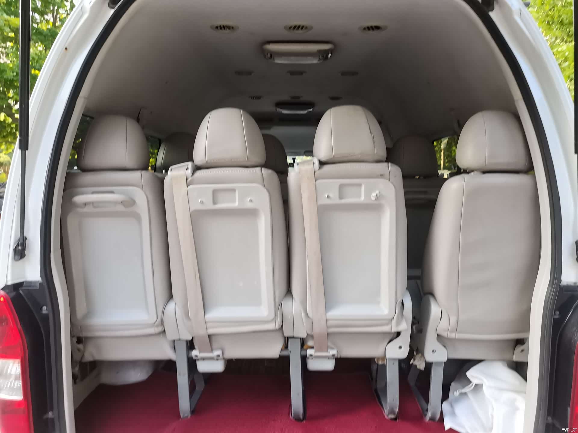Toyota HiAce, 2017 27