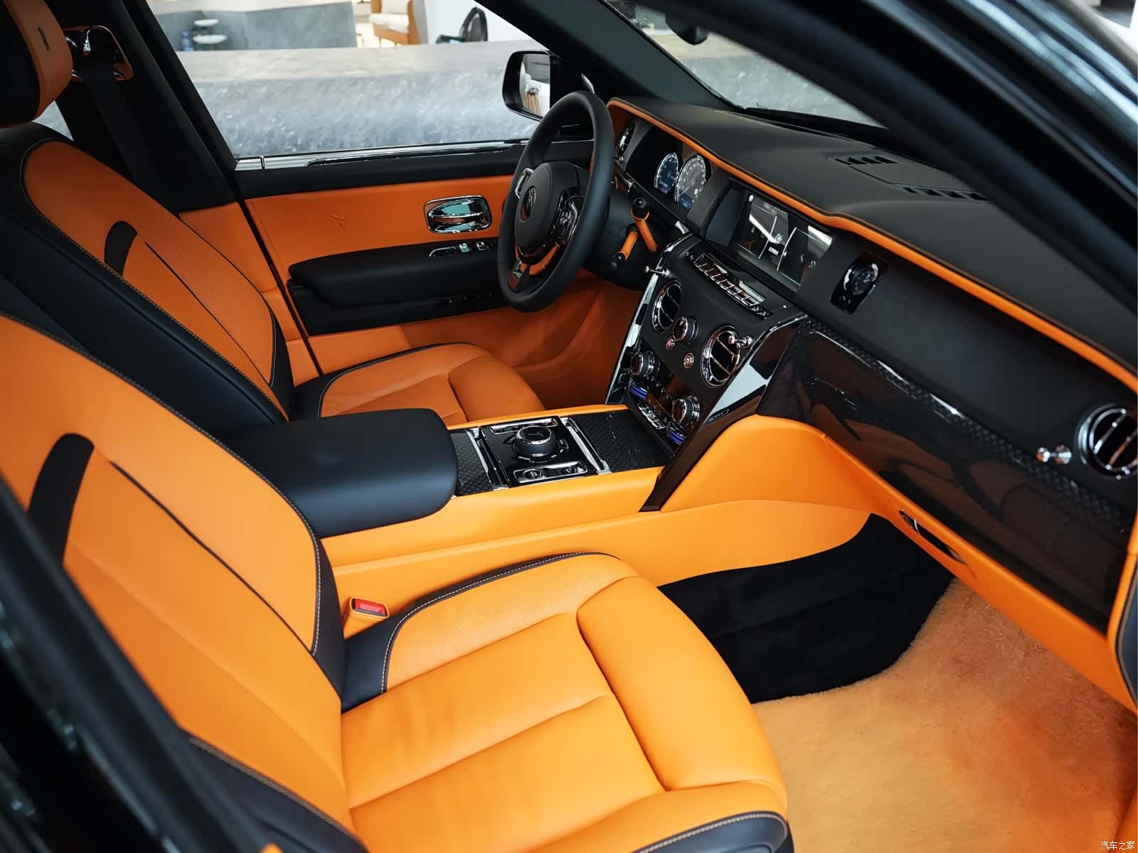 Rolls-Royce Cullinan, 2023 7