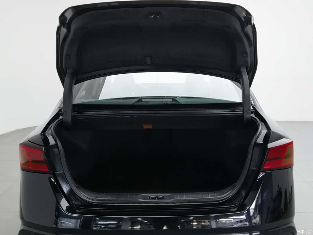 Nissan Teana, 2019 16