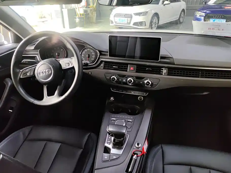 Audi A4L