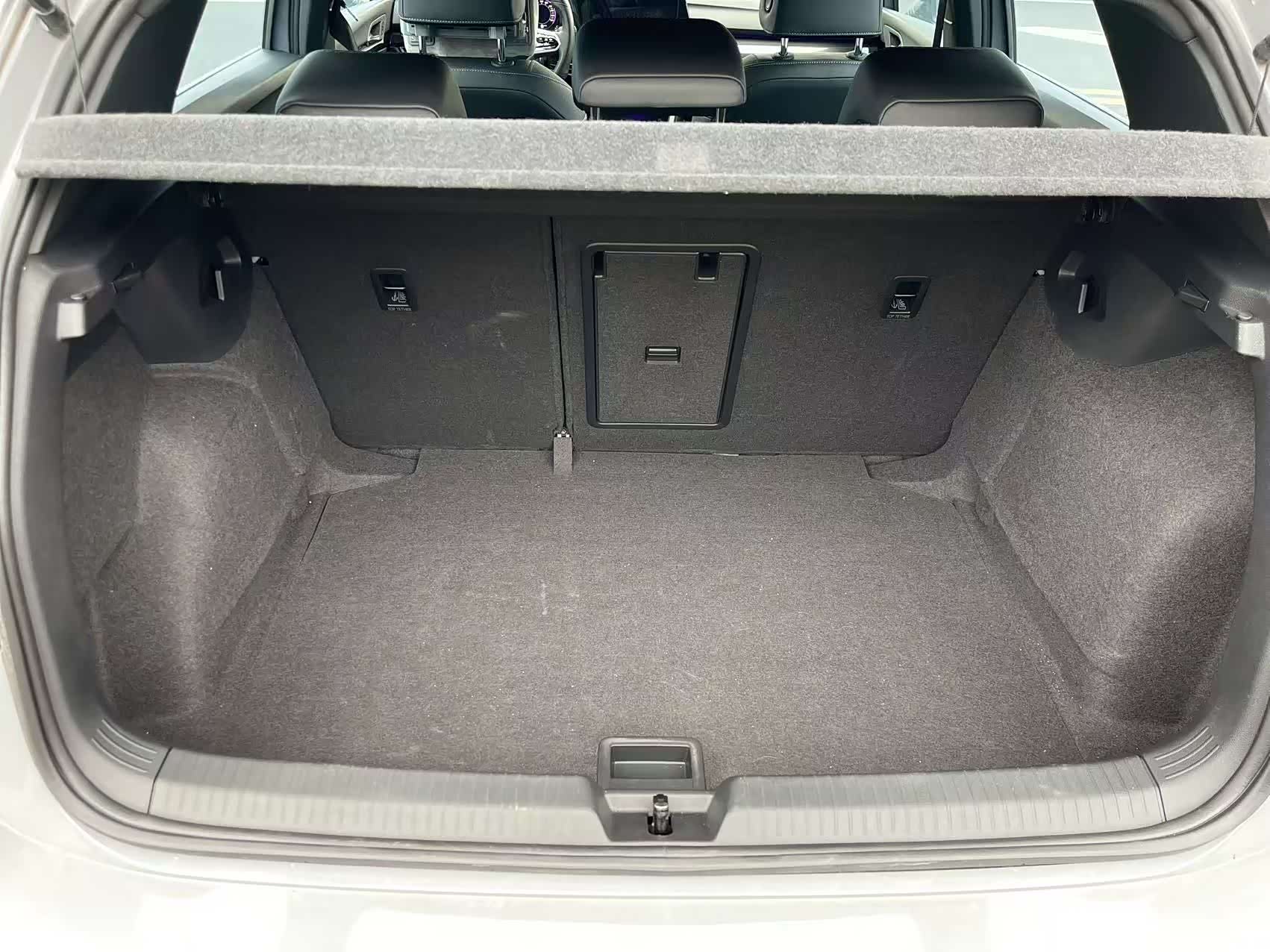 Volkswagen Golf, 2023 16