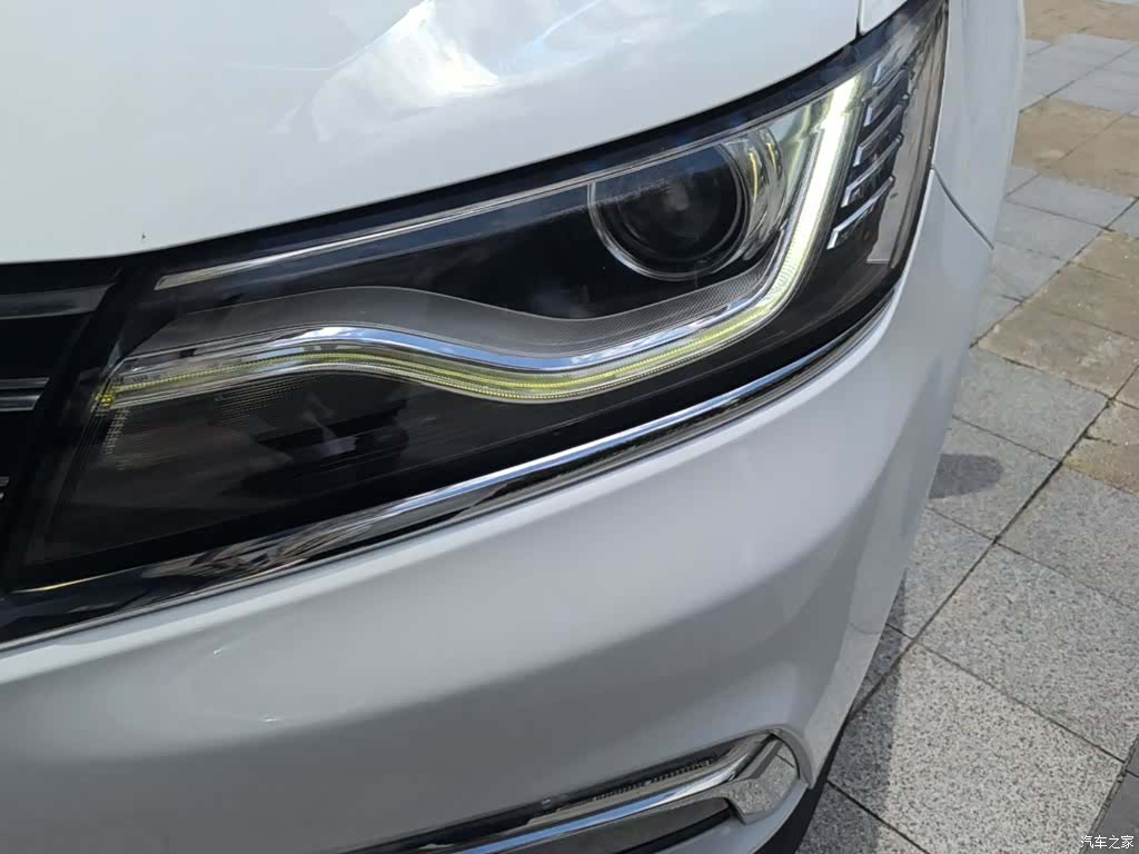 Roewe RX5, 2016 24