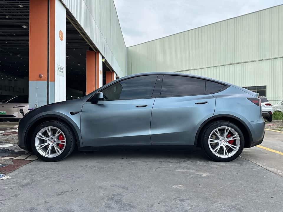 Tesla Model Y Tesla Model Y