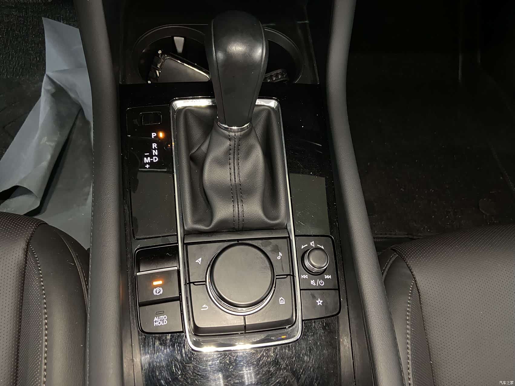 Mazda Mazda3, 2023 16