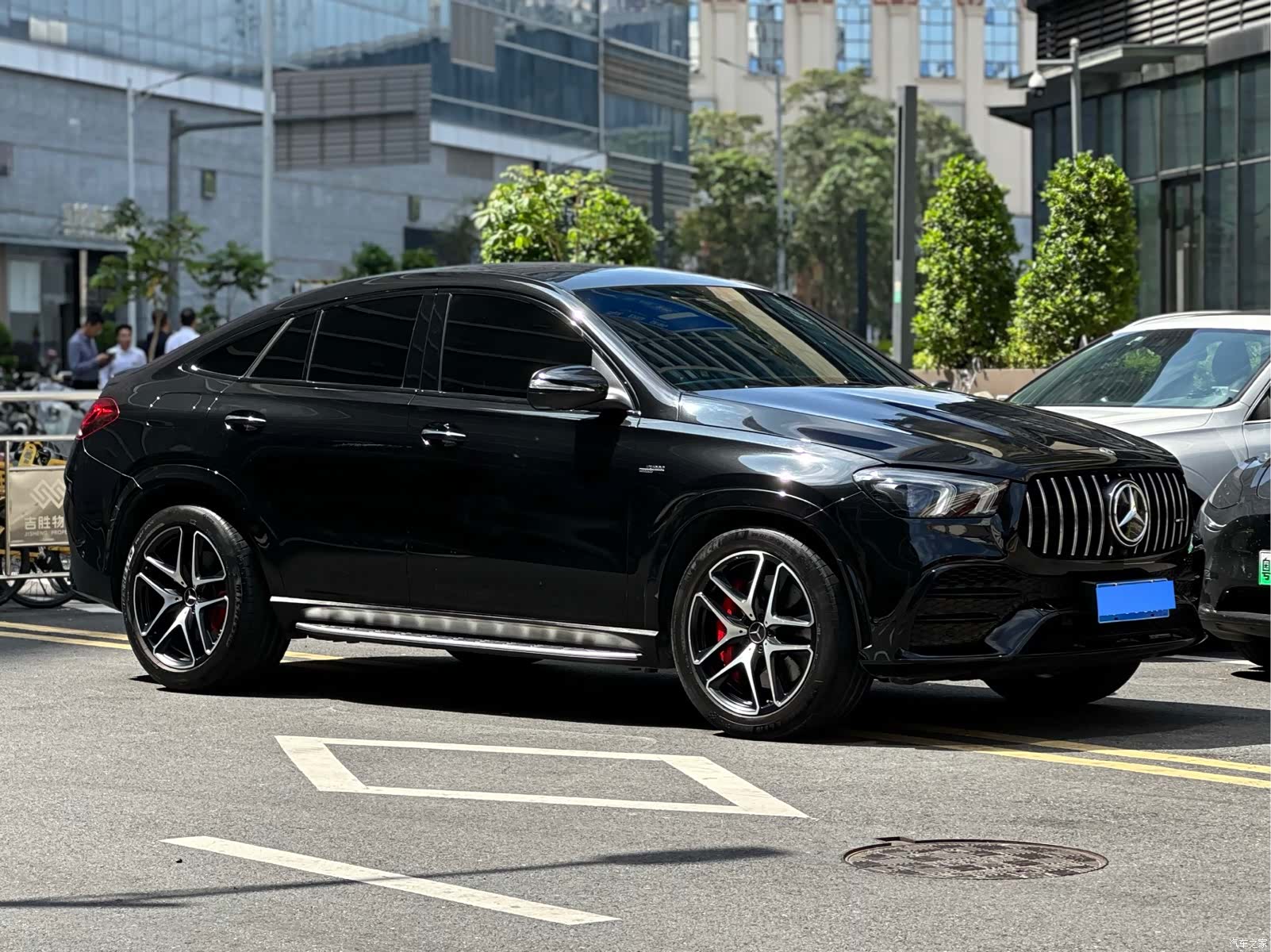 Mercedes-Benz GLE, 2021 3