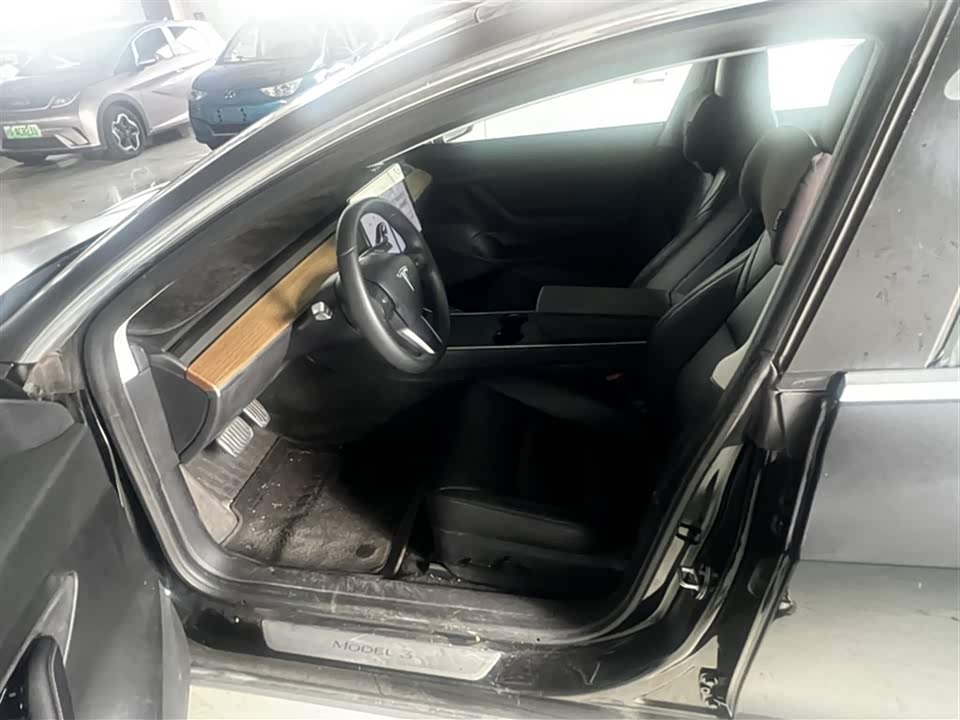 Tesla Model 3 Tesla Model 3
