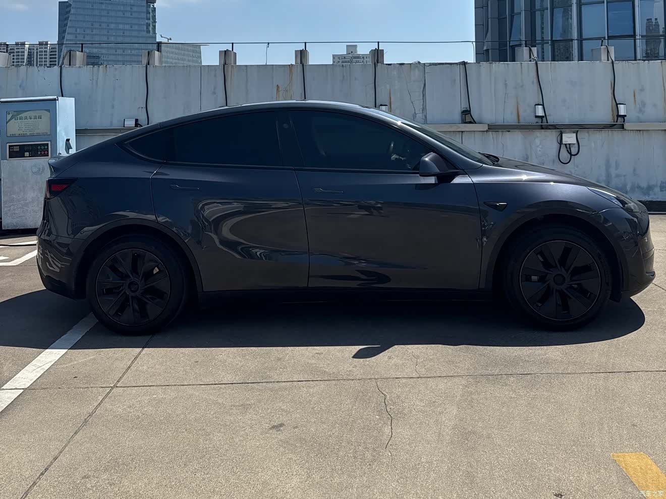 Tesla Model Y, 2024 3