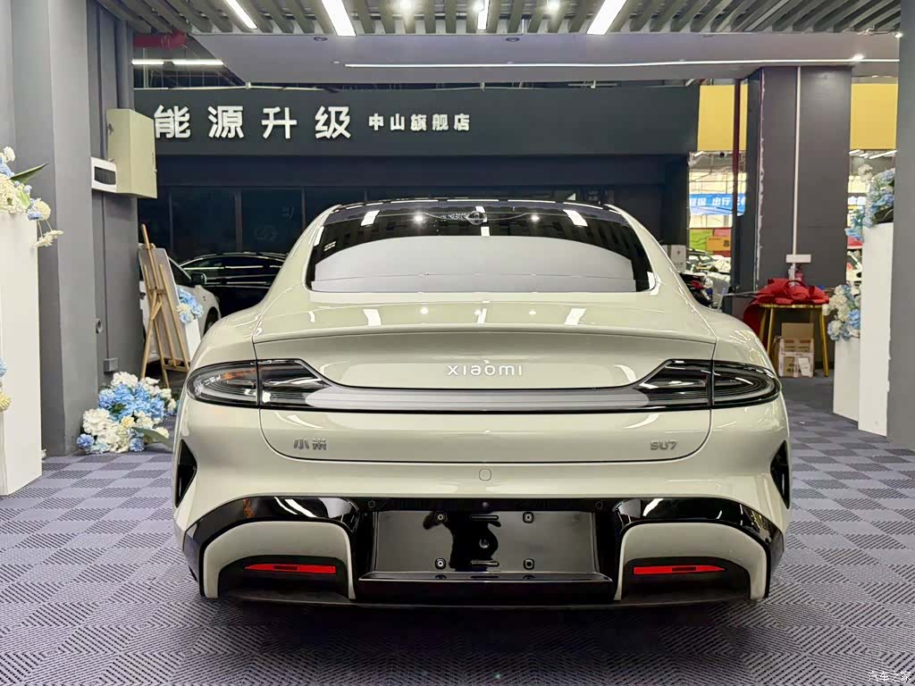 Xiaomi SU7, 2025 3