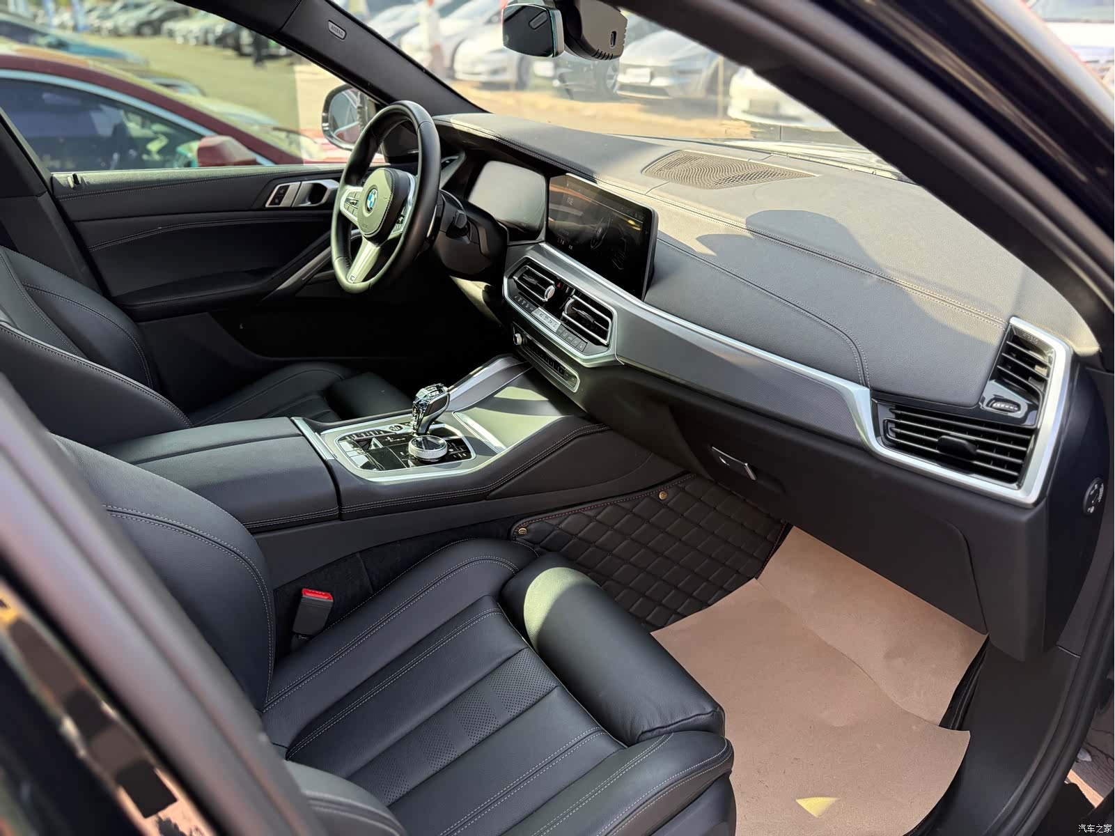 BMW X6, 2020 11