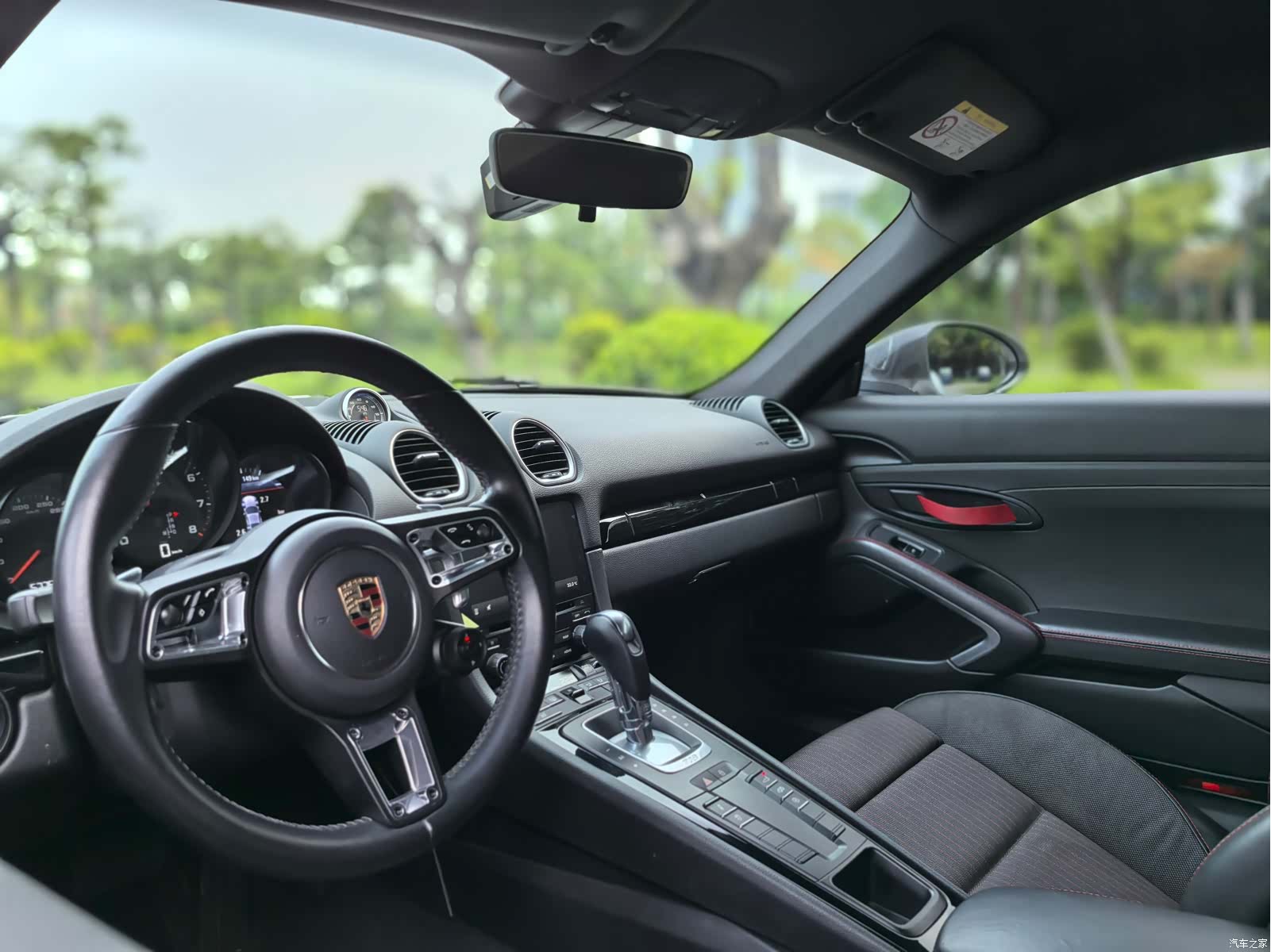 Porsche Cayman, 2020 10