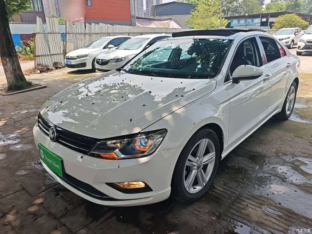 Volkswagen Lamando