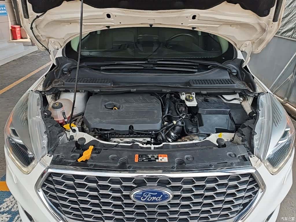 Ford Kuga, 2019 20