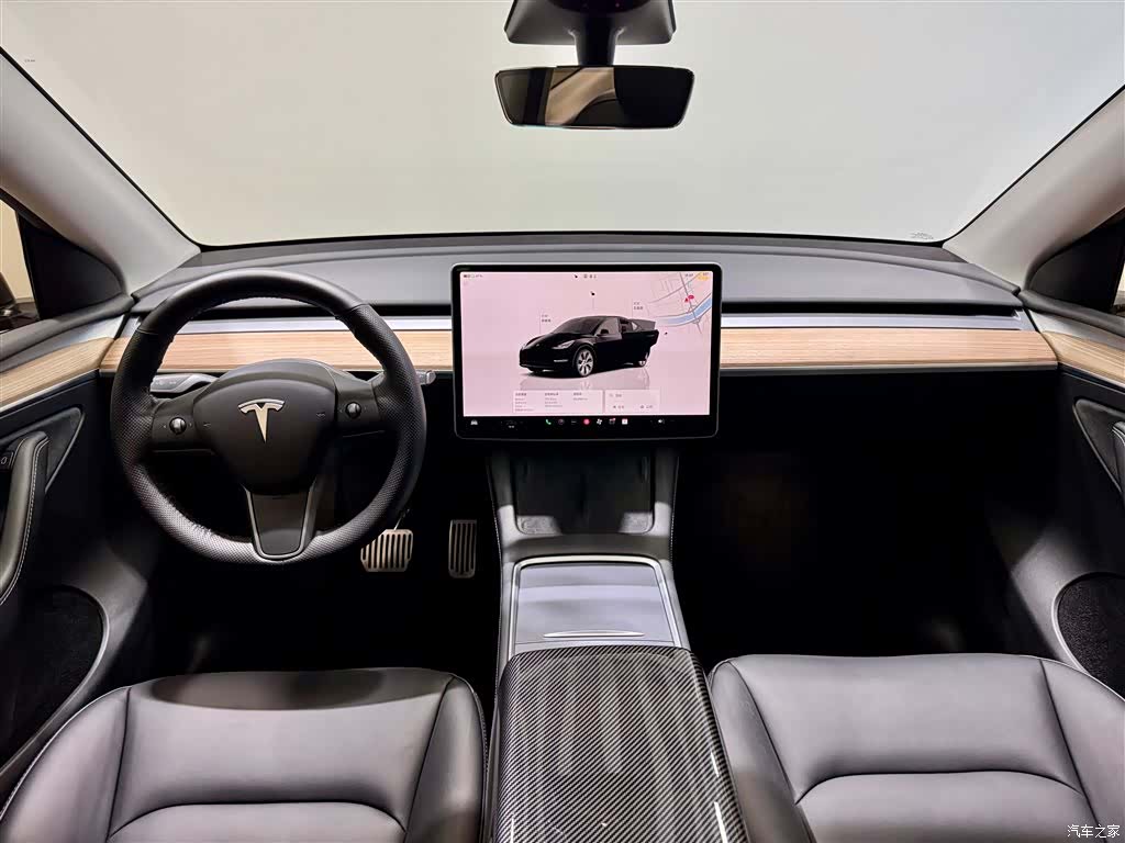 Tesla Model Y, 2023 14