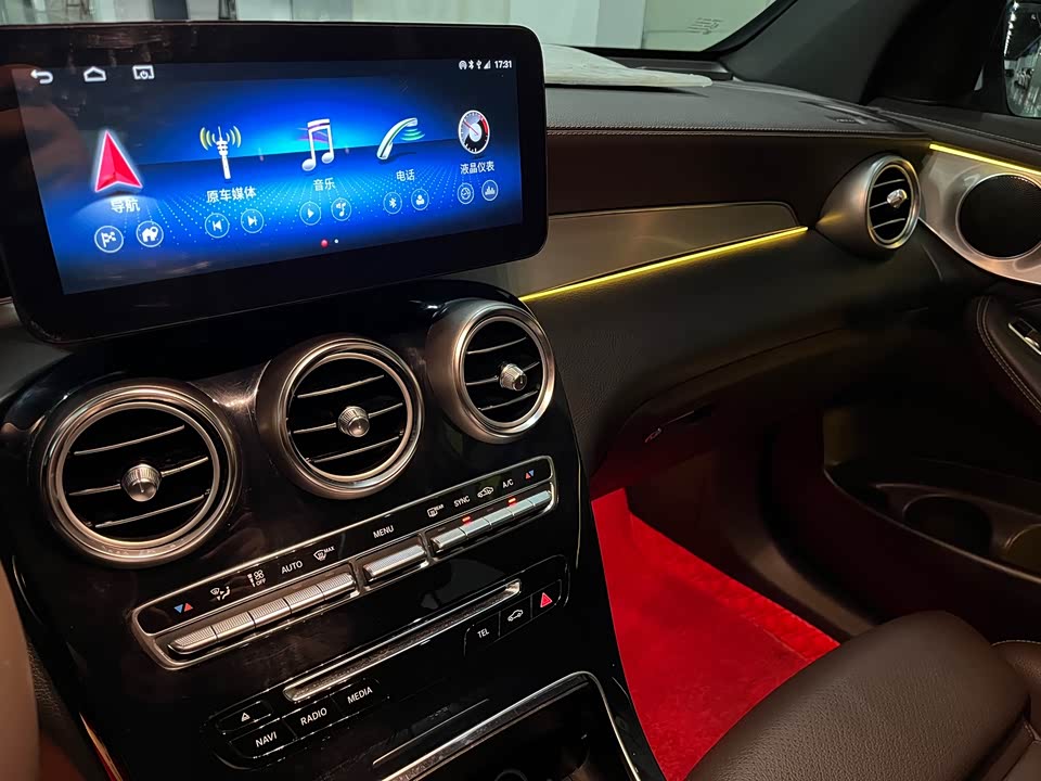 Mercedes-Benz GLC Mercedes-Benz GLC