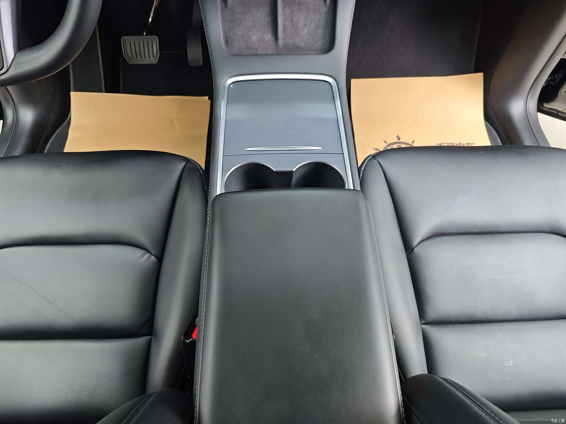 Tesla Model Y, 2022 13