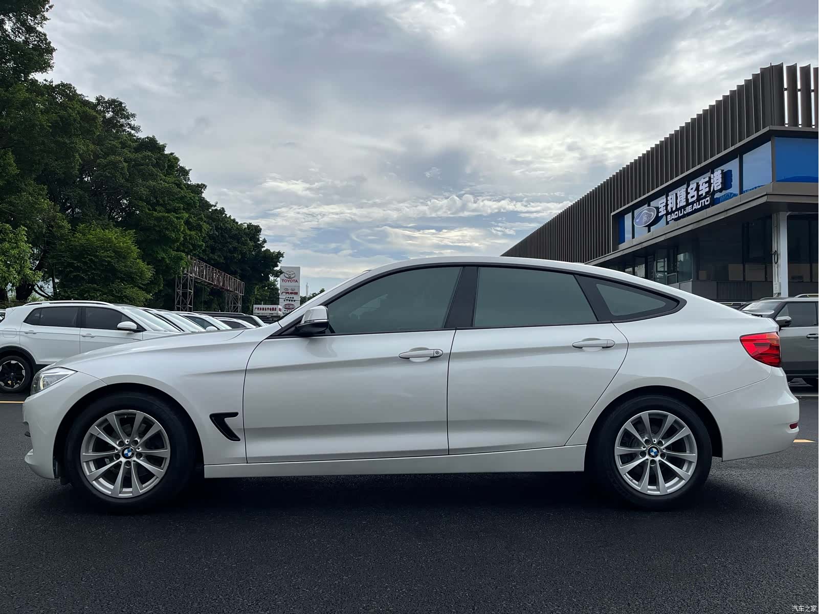 BMW 3 Series, 2016 3